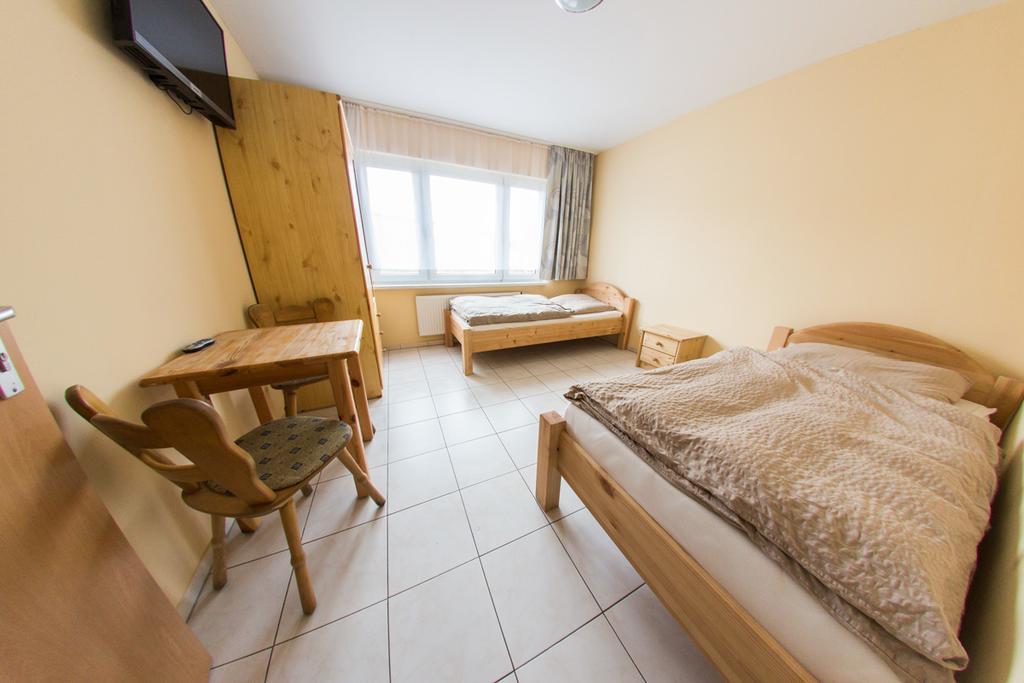 Hollis Rast Otel Sangerhausen Dış mekan fotoğraf